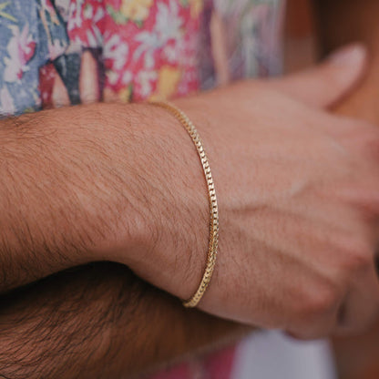 Gold Franco link bracelets featuring a classic, intricate chain design for a sleek and elegant look-1
