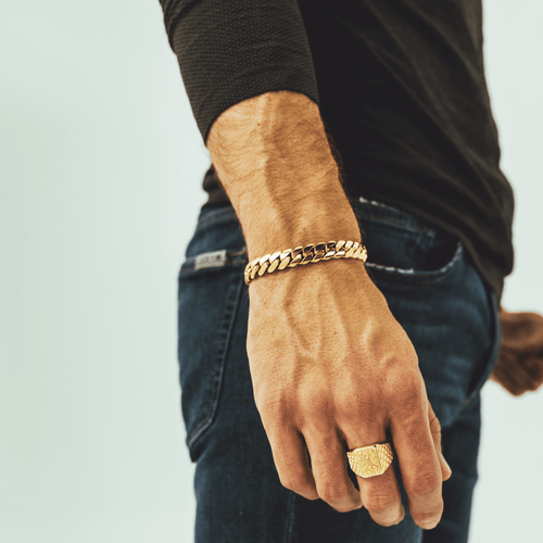 Miami Cuban link bracelet with a 10mm width, featuring a bold, heavy-duty design for a strong and stylish look-1